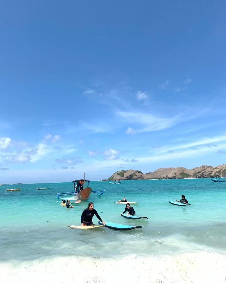 Turtle House Lombok Hotel Kuta  ภายนอก รูปภาพ