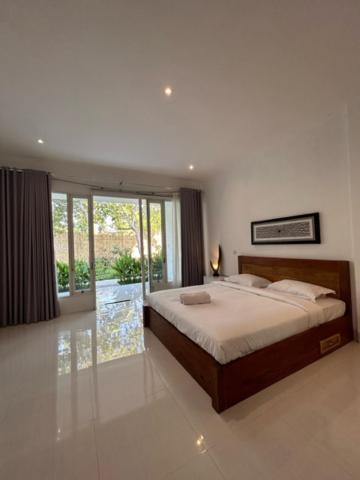 Turtle House Lombok Hotel Kuta  ภายนอก รูปภาพ