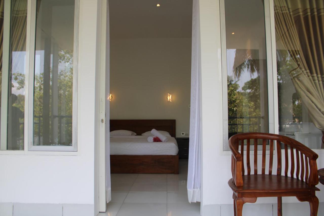 Turtle House Lombok Hotel Kuta  ภายนอก รูปภาพ