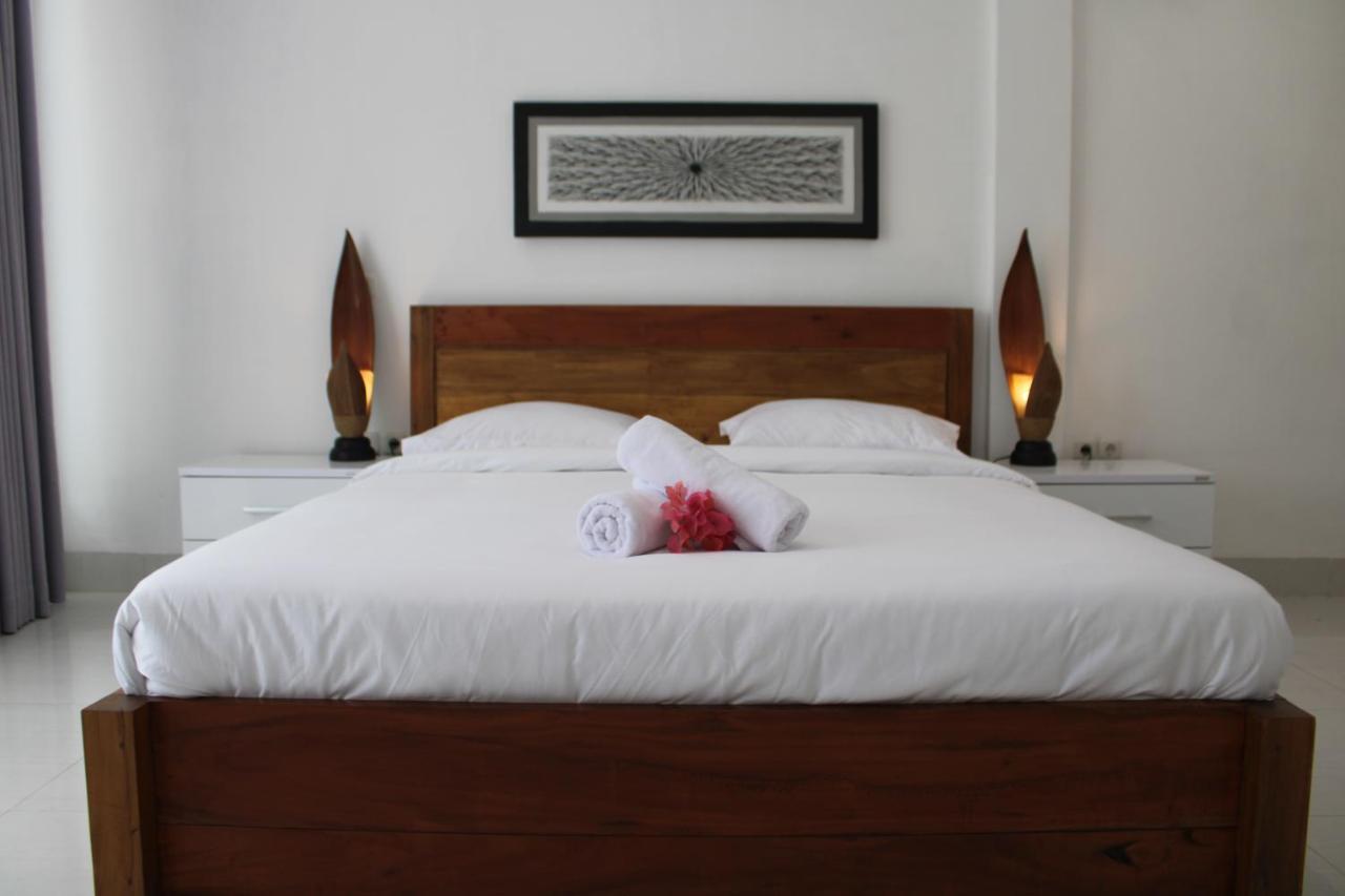 Turtle House Lombok Hotel Kuta  ภายนอก รูปภาพ