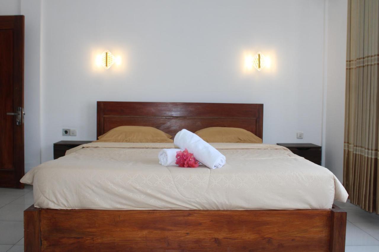 Turtle House Lombok Hotel Kuta  ภายนอก รูปภาพ