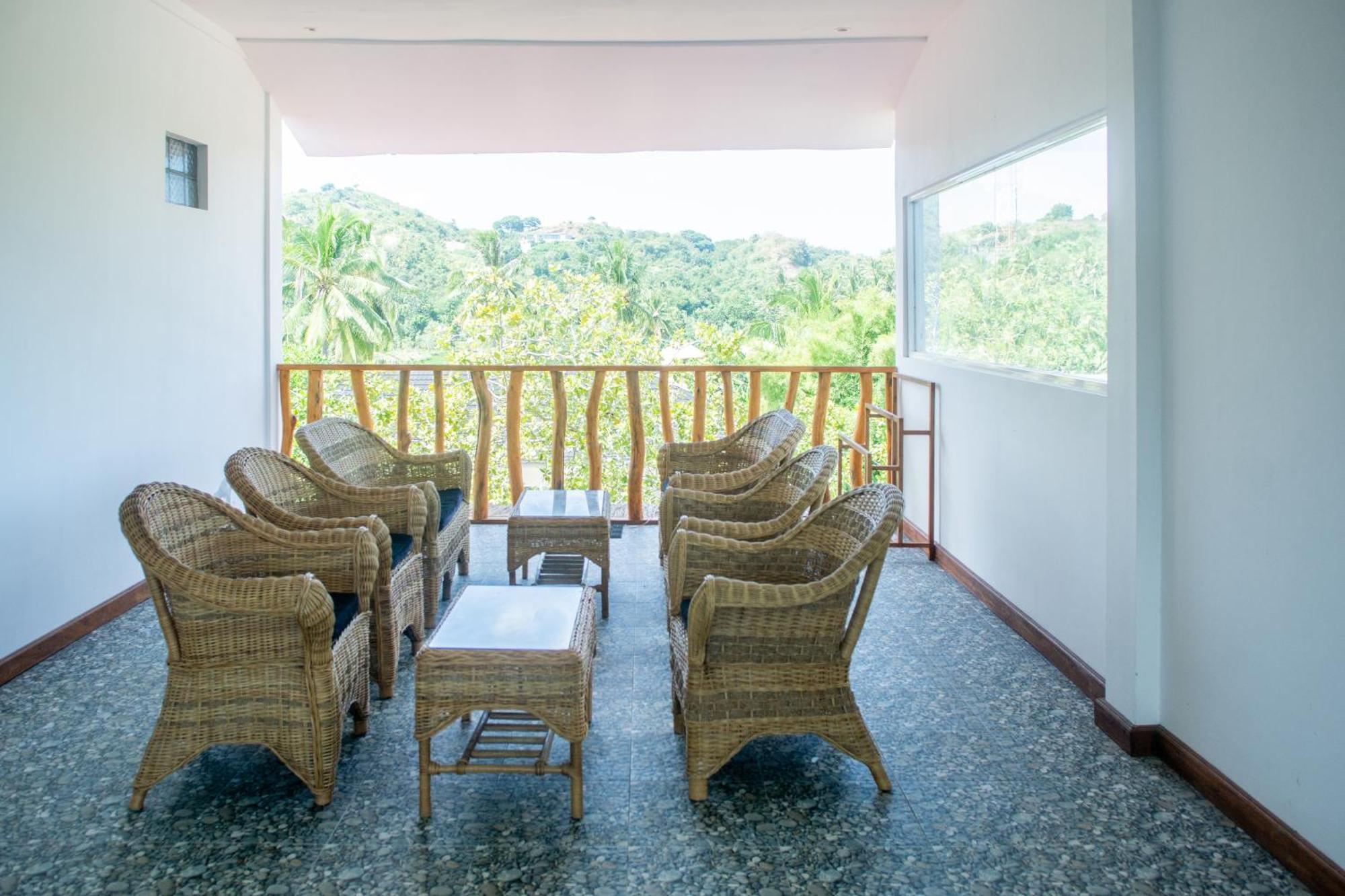 Turtle House Lombok Hotel Kuta  ภายนอก รูปภาพ