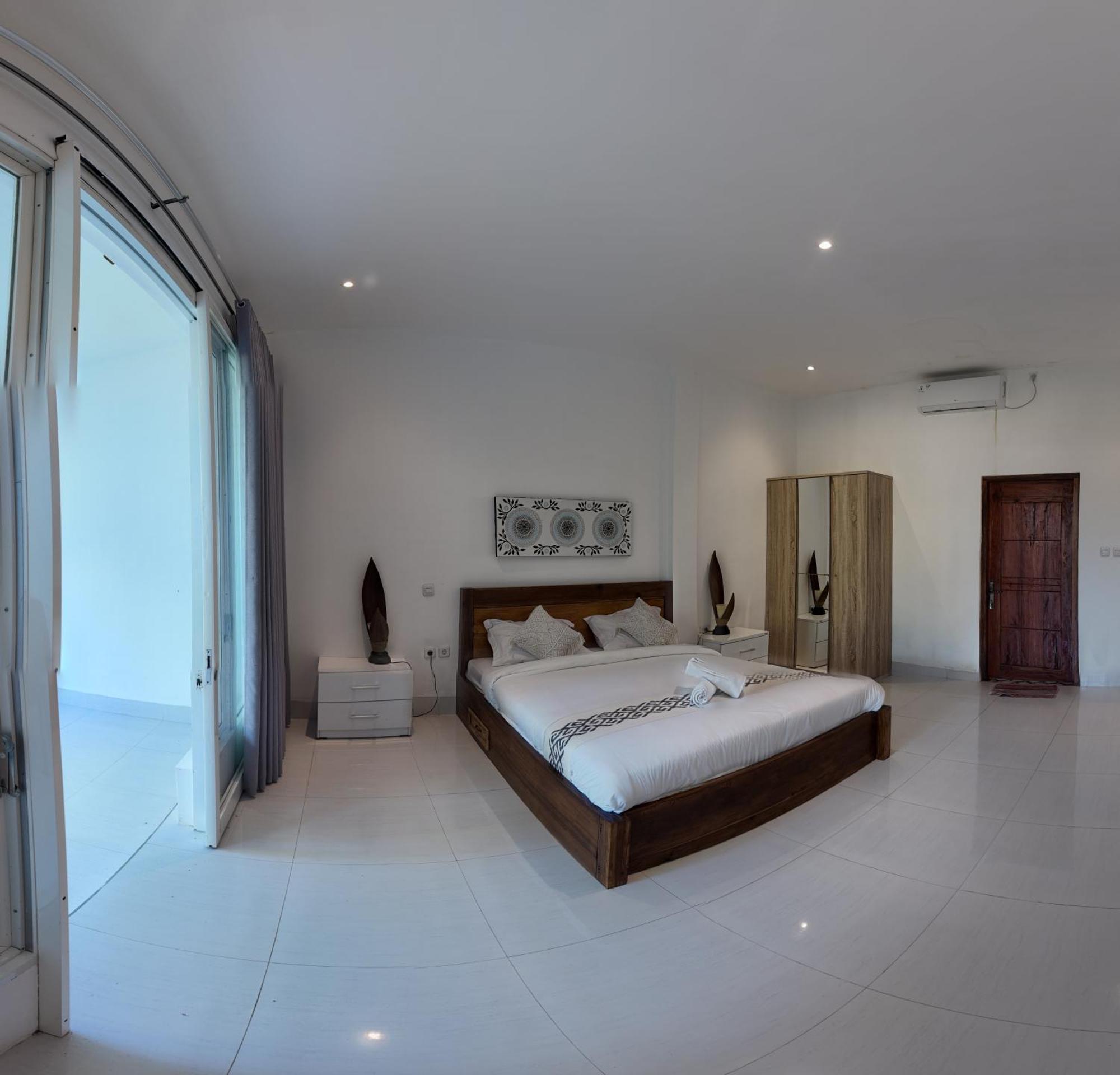 Turtle House Lombok Hotel Kuta  ภายนอก รูปภาพ